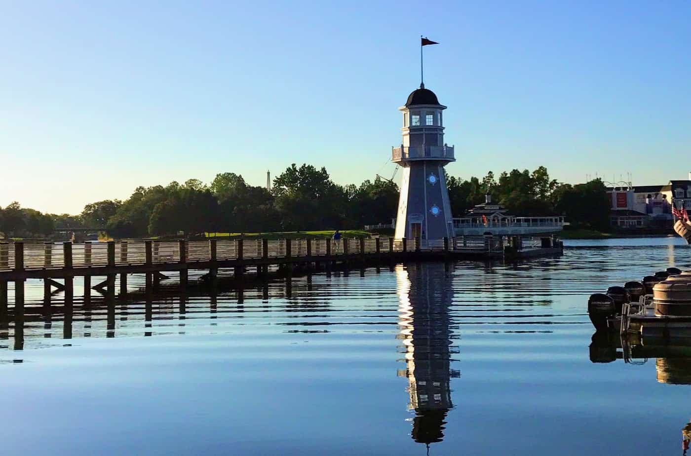 yacht club lighthouse