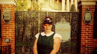 haunted mansion at disneyland