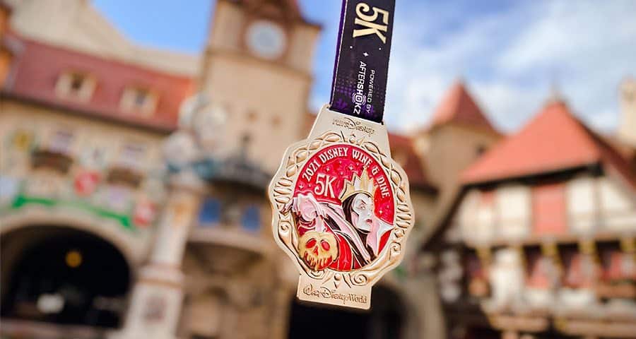 evil queen 2021 5K wine and dine medal