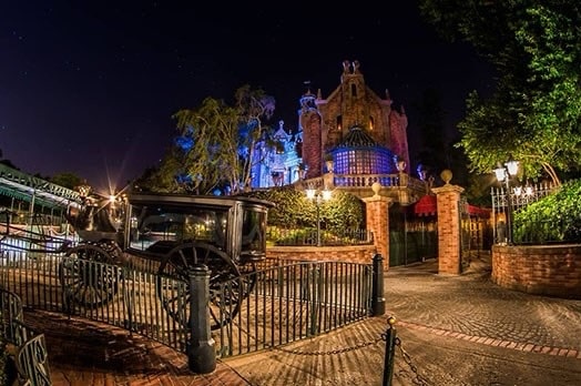 is the haunted mansion ride too scary for kids? parents ride guide at disney world