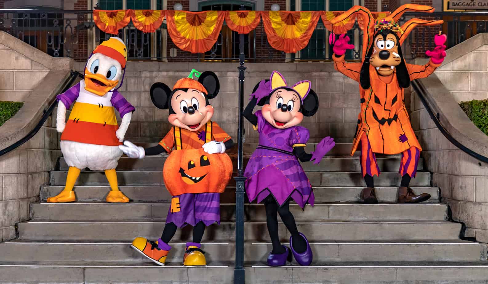 Halloween Time at Disneyland Resort Ñ Mickey Mouse, Minnie Mouse and Pals Debut New Halloween Attire.