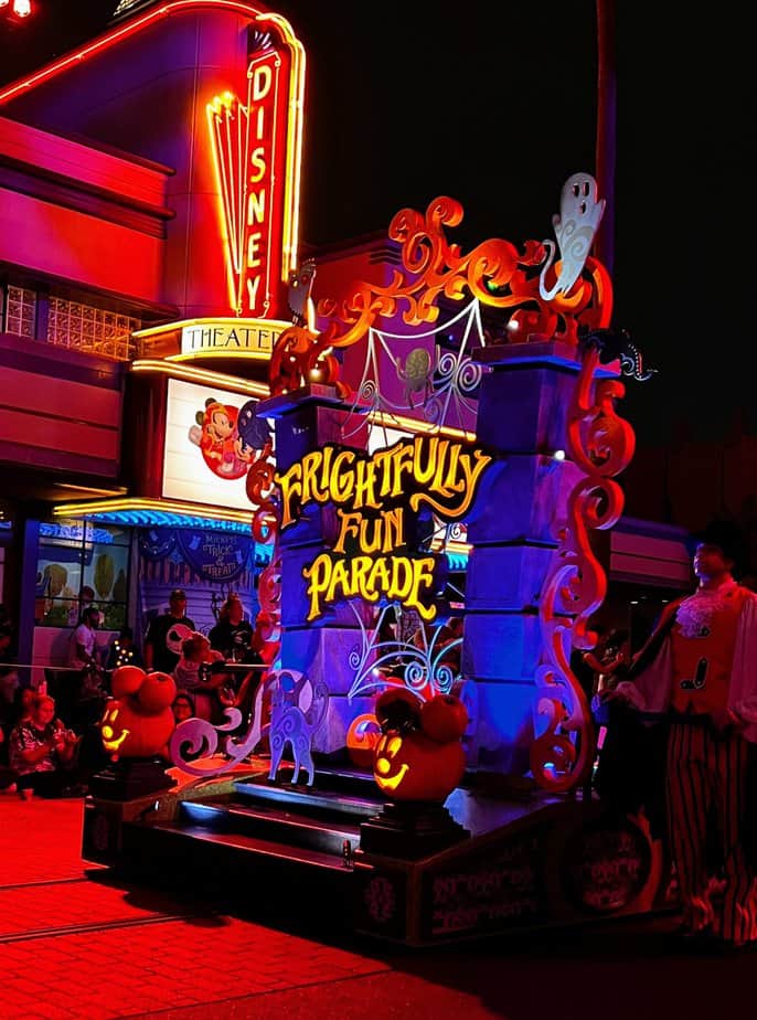 Frightfully Fun Parade- Disneyland Oogie Boogie Bash tips