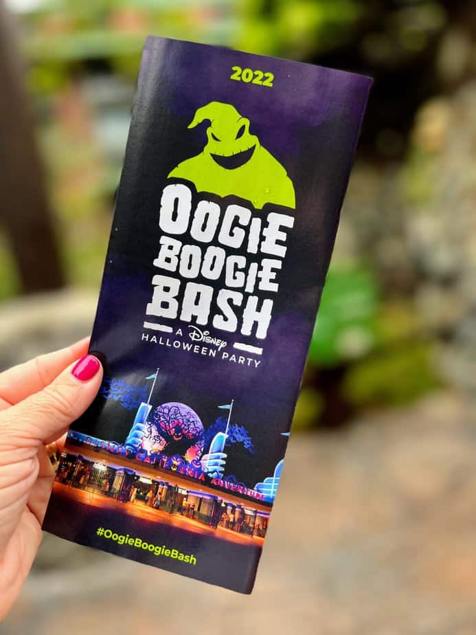 best days to go to disneyland in december: try to avoid oogie boogie bash nights. 