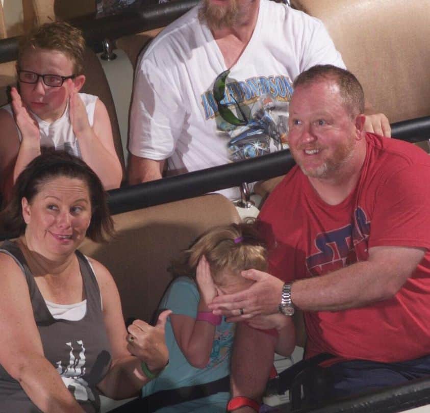 how to get your disney ride photos: dinosaur jump scare