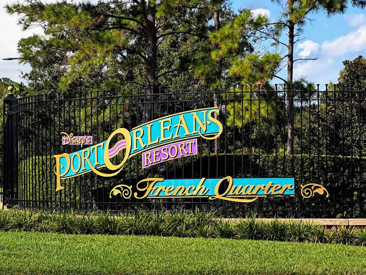 Port Orleans French Quarter room tour starts when you drive through the front gates.