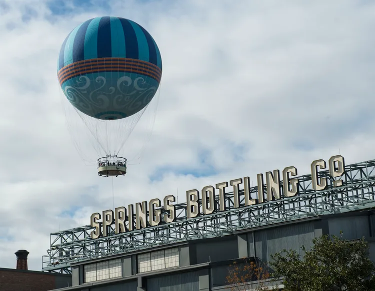 things to do in disney springs with kids - balloon ride.