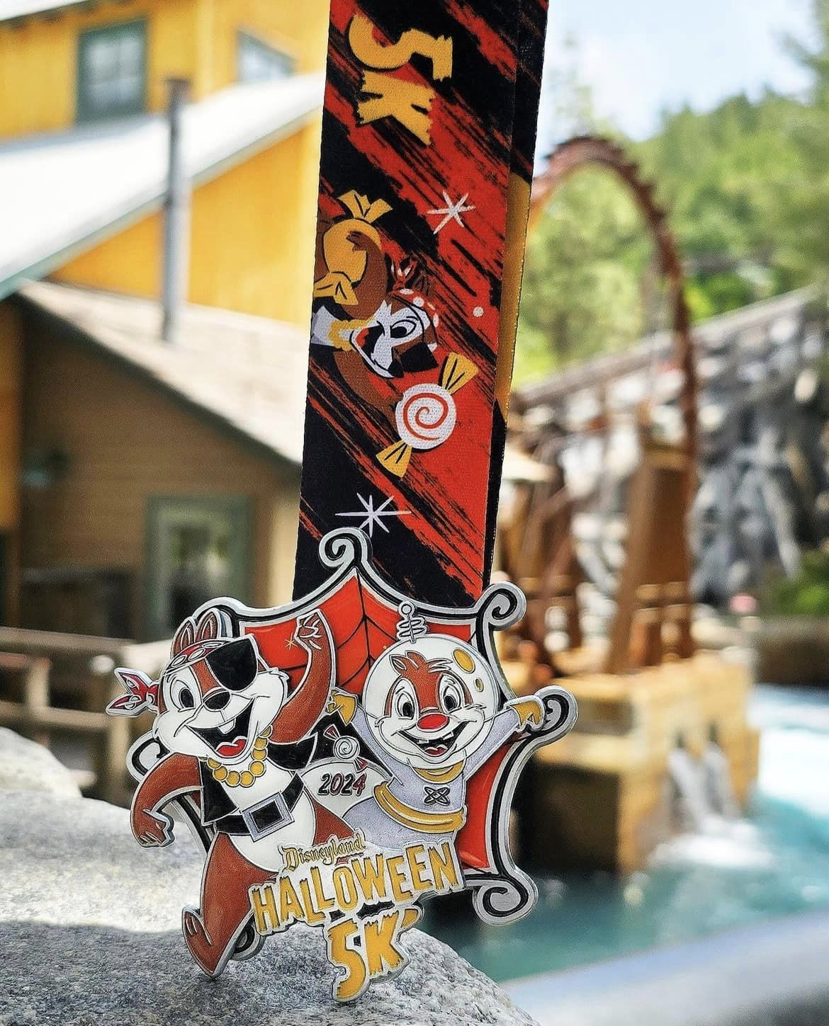 2024 Halloween 5K medal chip and dale